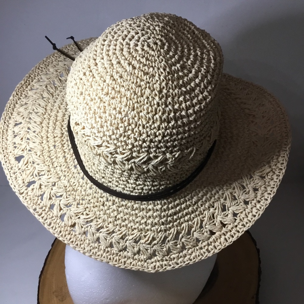 Altar’d State Women’s Woven Straw Hat - Picture 3 of 5